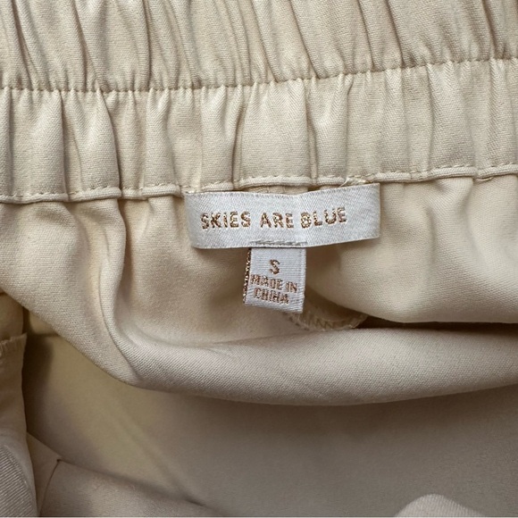 Skies Are Blue Khaki Shorts size S - Picture 3 of 6